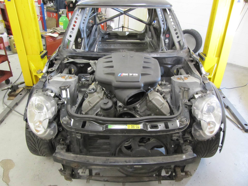 Illustration for article titled These Wonderful Madmen Stuffed A BMW V8 Into The Front Of A Mini